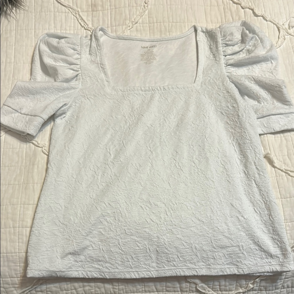 Women's White Puff Sleeve Top